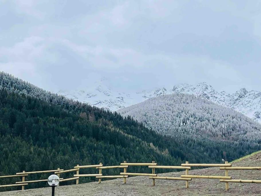 Appartamento Nuovo Tra Bormio E Livigno Isolaccia Exterior photo